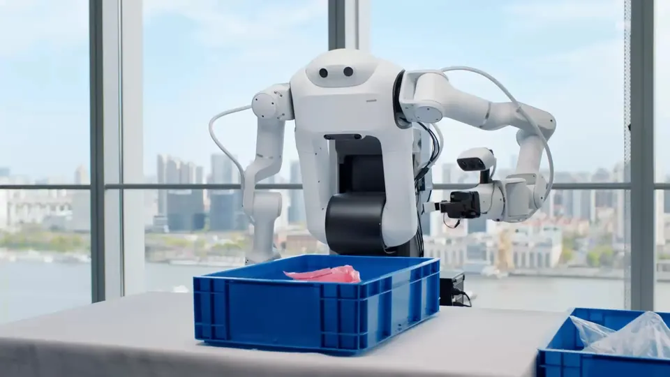 sudo R1 robot, official product image from sudo